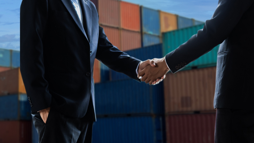 Understand with Leonardo Manzan the effects of the tax reform on foreign trade operations and strategies for fiscal adaptation.