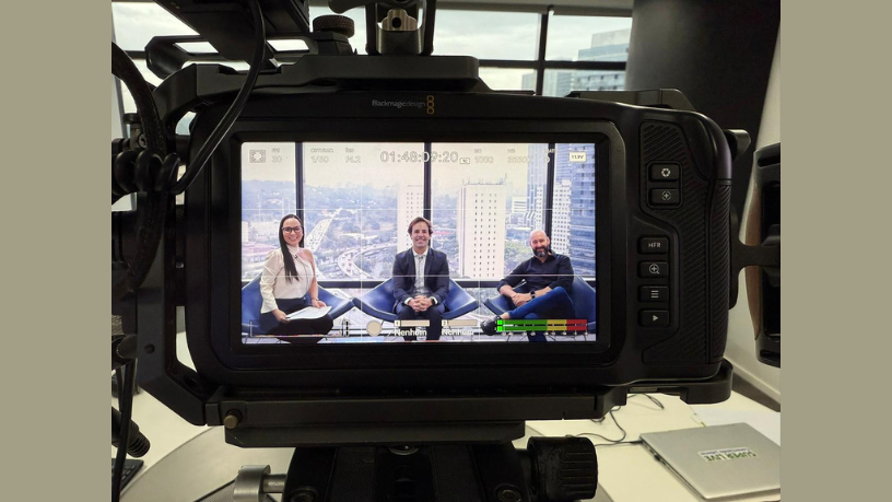 In this article, Ian dos Anjos Cunha explains why mastering the basics of hydration and sleep is essential for overall well-being.